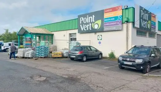 Local commercial 762 m² FAULQUEMONT 