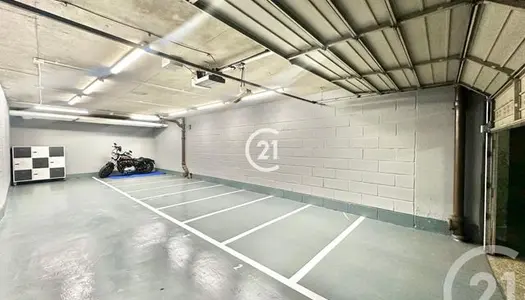 Parking 49 m² 
