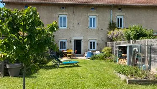 Maison 5 pièces, 140 m2 à Villemoirieu