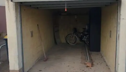 Garage / box 