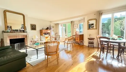 Dpt Yvelines (78), à vendre NOISY LE ROI maison 6 chambres de 160 m² - Terrain de 171,00 m² 