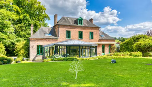 Charmante maison de maître avec jardin remarquable à vendre 