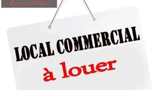 Location Local commercial 40 m² à Pavilly 742 € CC /mois