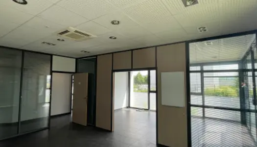 Bureaux 329 m² 