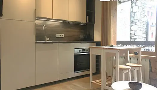 Appartement SKI entièrement modernisé et au design contemporain à vendre Val D'Isere 