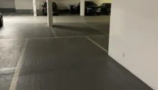 Parking 8 m² 