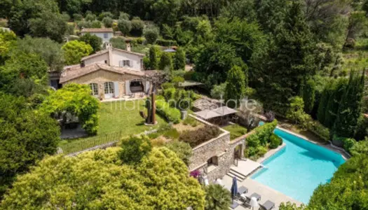 MOUANS - SARTOUX - MAISON DE FAMILLE EN PIERRE DE TAILLE 