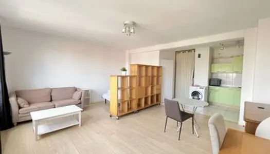 Studio 1 pièce 38 m²