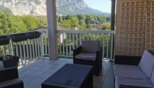 Appartement 89m2 avec grande terrasse abritée à 2 pas de la frontière 