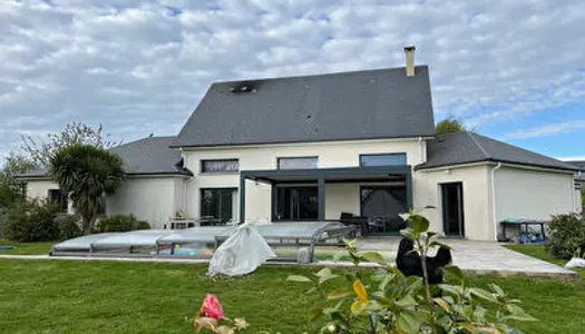 Maison 6 pièces 202 m²