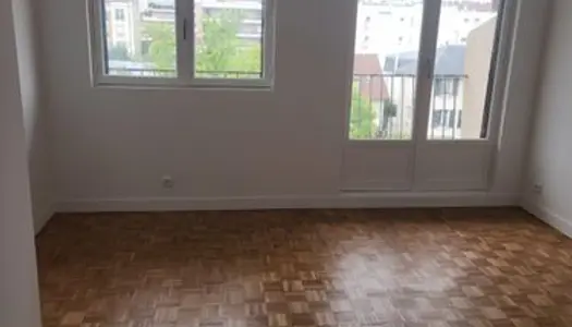 Superbe Appartement de 65 m² à Louer à Colombes 