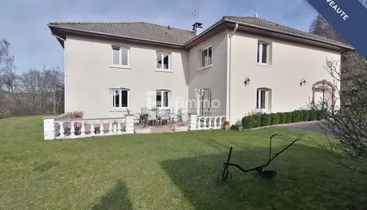 Maison 6 pièces 235 m²