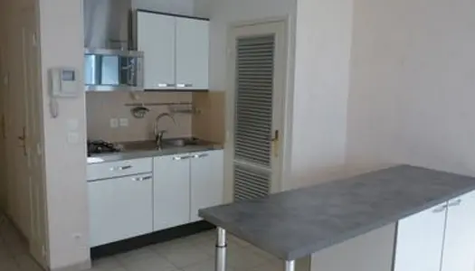 Grenoble : Bel appartement T2 bien situé 