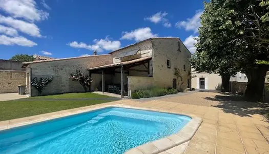Maison - Villa Vente Échiré   498940€