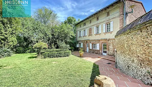 Maison de Village du XVIIIe siecle a vendre, 118m2, jardin, Villenouvelle 