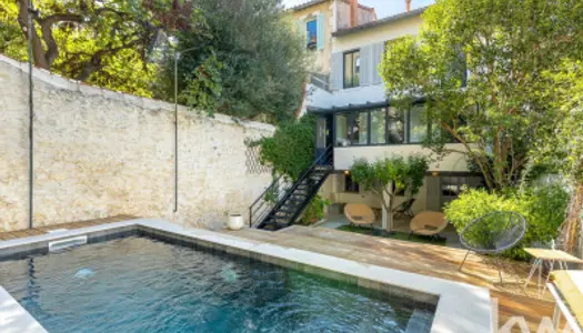 Marseille 7 - Maison de 199 m² avec piscine 