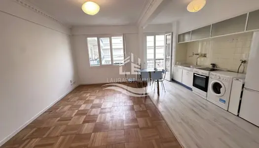 Location Appartement 80 m² à Nice 1 750 € CC /mois