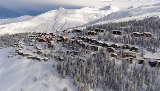 Terrain à Vendre, Emplacement Privilégié près de La Rosière Station De Ski Permis de Construire 