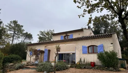 Vente Villa 133 m² à Saint-Paul-en-Forêt 429 000 €