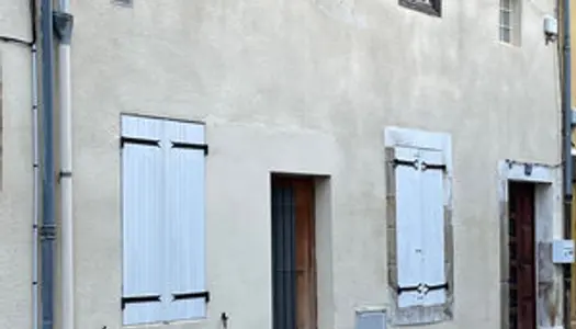 A VENDRE MAISON DE VILLE COUR LIMOUX