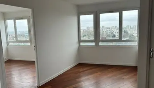 À vendre appartement 3 pièces état neuf de 53m2 avec une place de parking privé