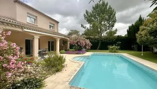 Villa 5 pièces 121 m² 