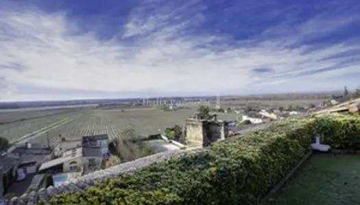 Maison de cachet entièrement rénovée avec vue panoramique su