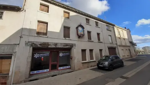 Dpt Loire (42), à vendre PANISSIERES immeuble