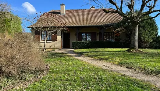 Maison sur sous-sol au bourg Montpont en Bresse 