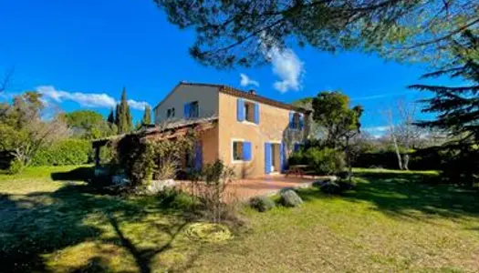 Villa 5 pièces, 160 m2