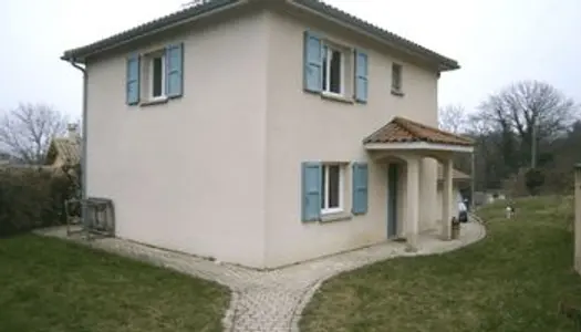 Maison - Villa Location Vienne 5p 103m² 1250€
