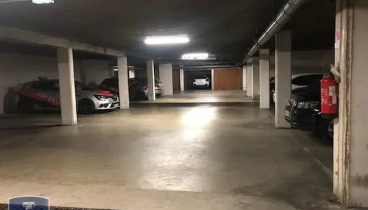 Parking 9 m² 