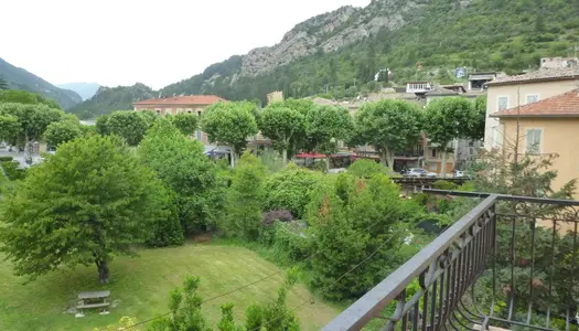 Appartement 3 pièces, balcon et cave 