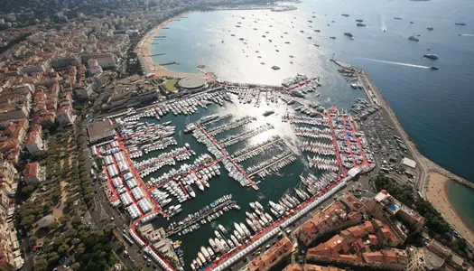 Vente Divers à Cannes 1 086 400 €