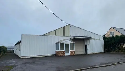 Local commercial 700 m² 