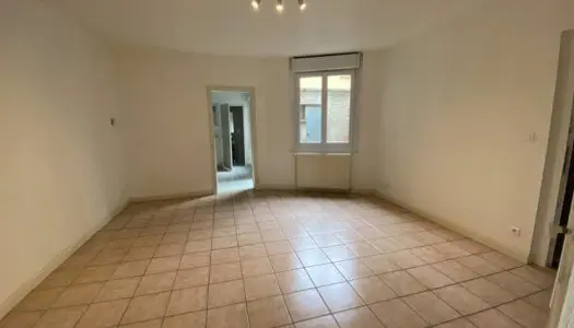 Appartement 1 pièce 51 m² 