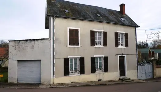 Vente Maison de village 107 m² à Saint-Saulge 54 700 €