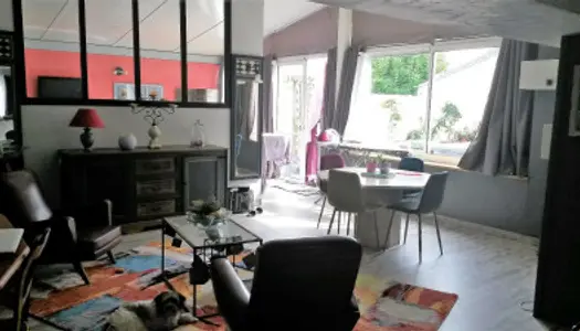 Maison 6 pièces 206 m² 