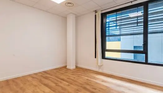 Immobilier professionnel Location Lyon 9e Arrondissement  19m² 910€