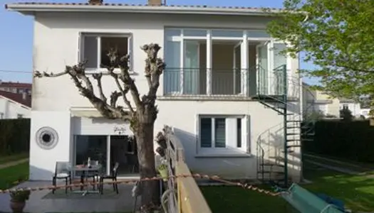 APPARTEMENT T3 94 M² + garage et jardin