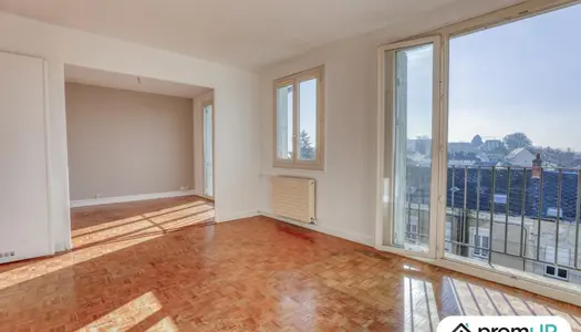Vente T4 67 m² à La Ferte Bernard 65 000 €