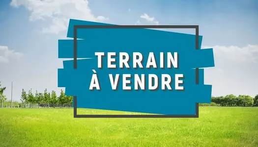 Terrain 700 m² 