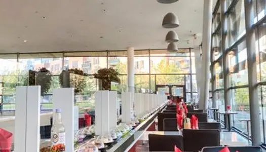Vente Fond - Restaurant Buffet à Volonté avec Running Sushi Bar dans Centre Commercial - Opportuni