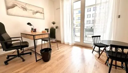 Lyon 8 offre location cabinet meublé