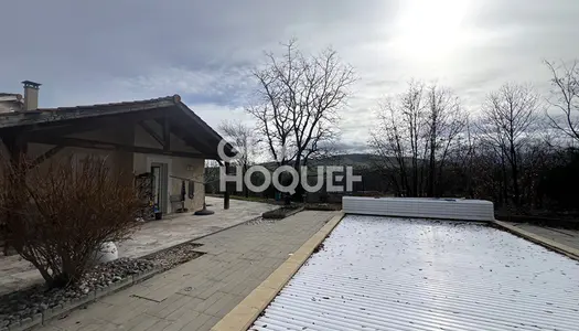 Maison familiale avec vue et piscine à Saint Joseph. 