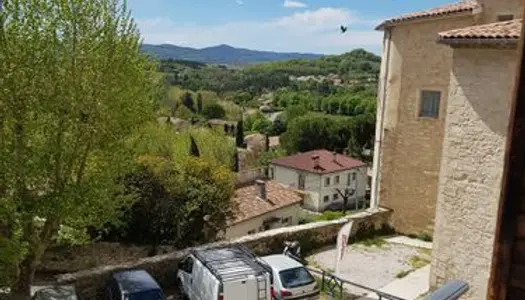 Maison de village à rénover au coeur de Forcalquier 