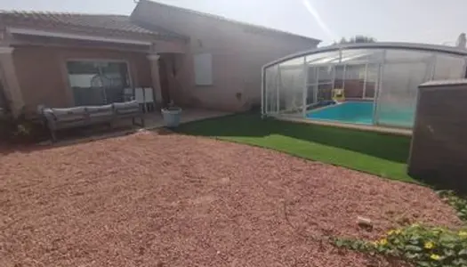 Villa T5 avec piscine 