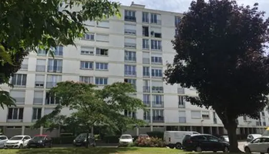 Appartement 83m2 4 pièces - 3 chambres - avenue du Loiret 