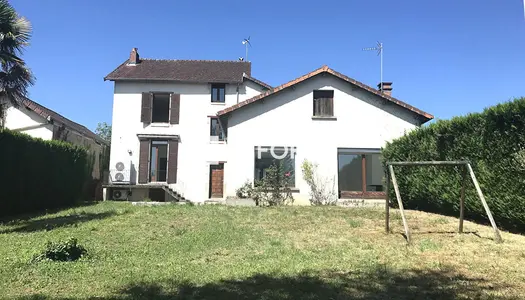 Maison 9 pièces 225 m²