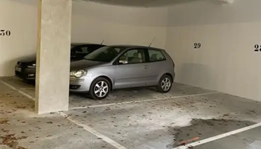 Vend place de parking